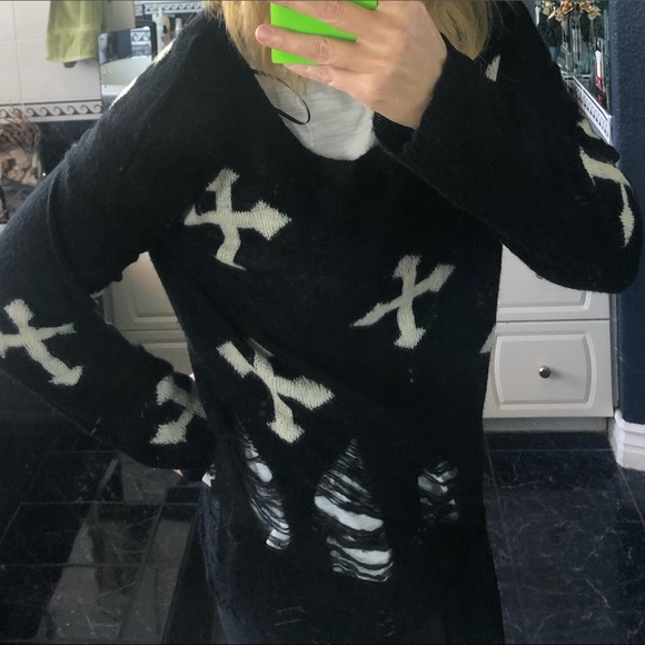 COPY - TCEC distressed black sweater with white crosses L - Picture 10 of 13